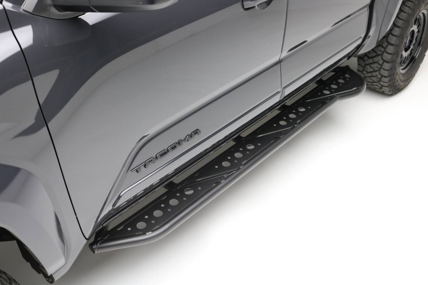ZROADZ TRAILX.R1 rock sliders with step plates for a 4th gen Toyota Tacoma